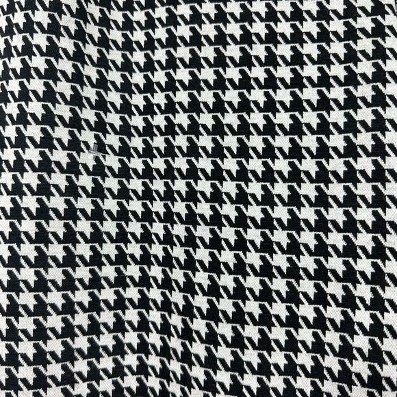 Cabi Style# 3921L Size 10 Black White Houndstooth Trouser Career Pants - Picture 3 of 13